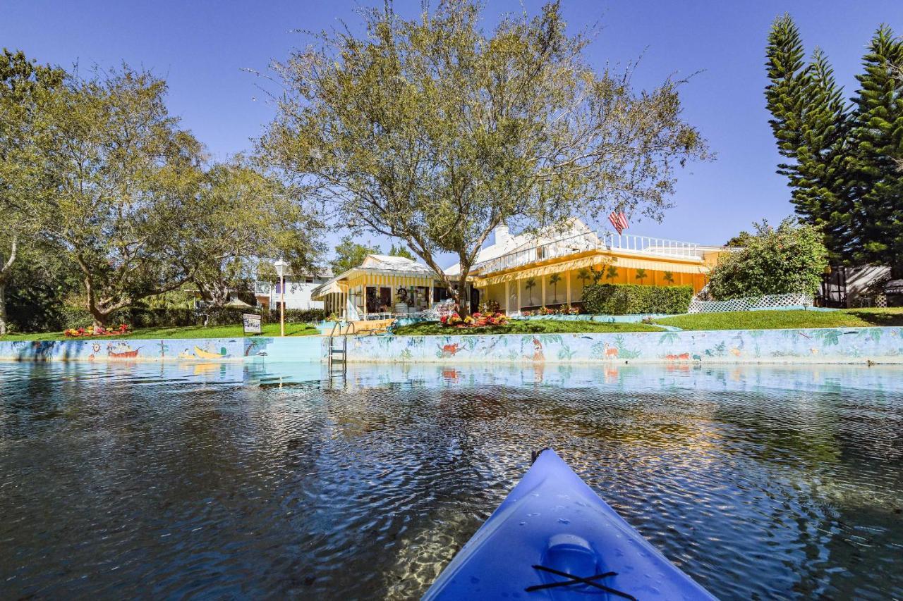 ウィーキ・ワチーPams Mermaid House With Riverfront Yard And Lanai!アパートメント エクステリア 写真